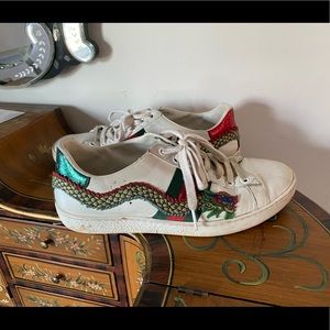 Gucci embroidered dragon sneakers